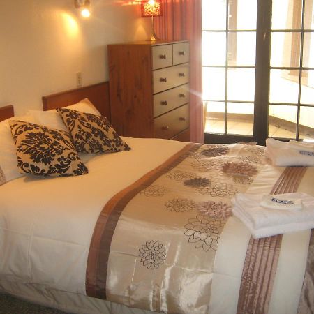 Tolaga Bay Inn Extérieur photo