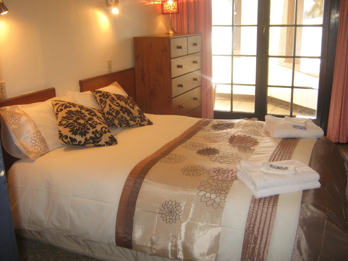 Tolaga Bay Inn Extérieur photo